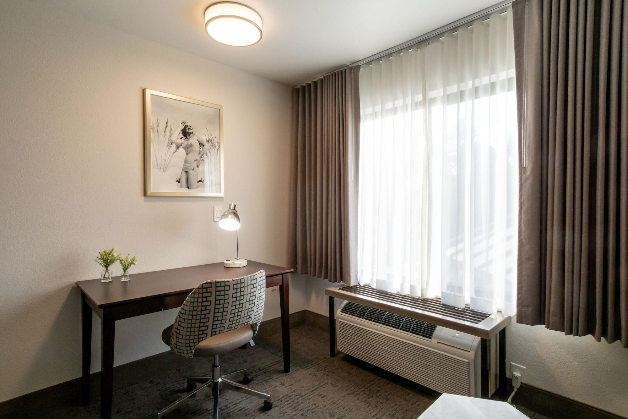Oxford Suites Portland - Jantzen Beach Eksteriør billede