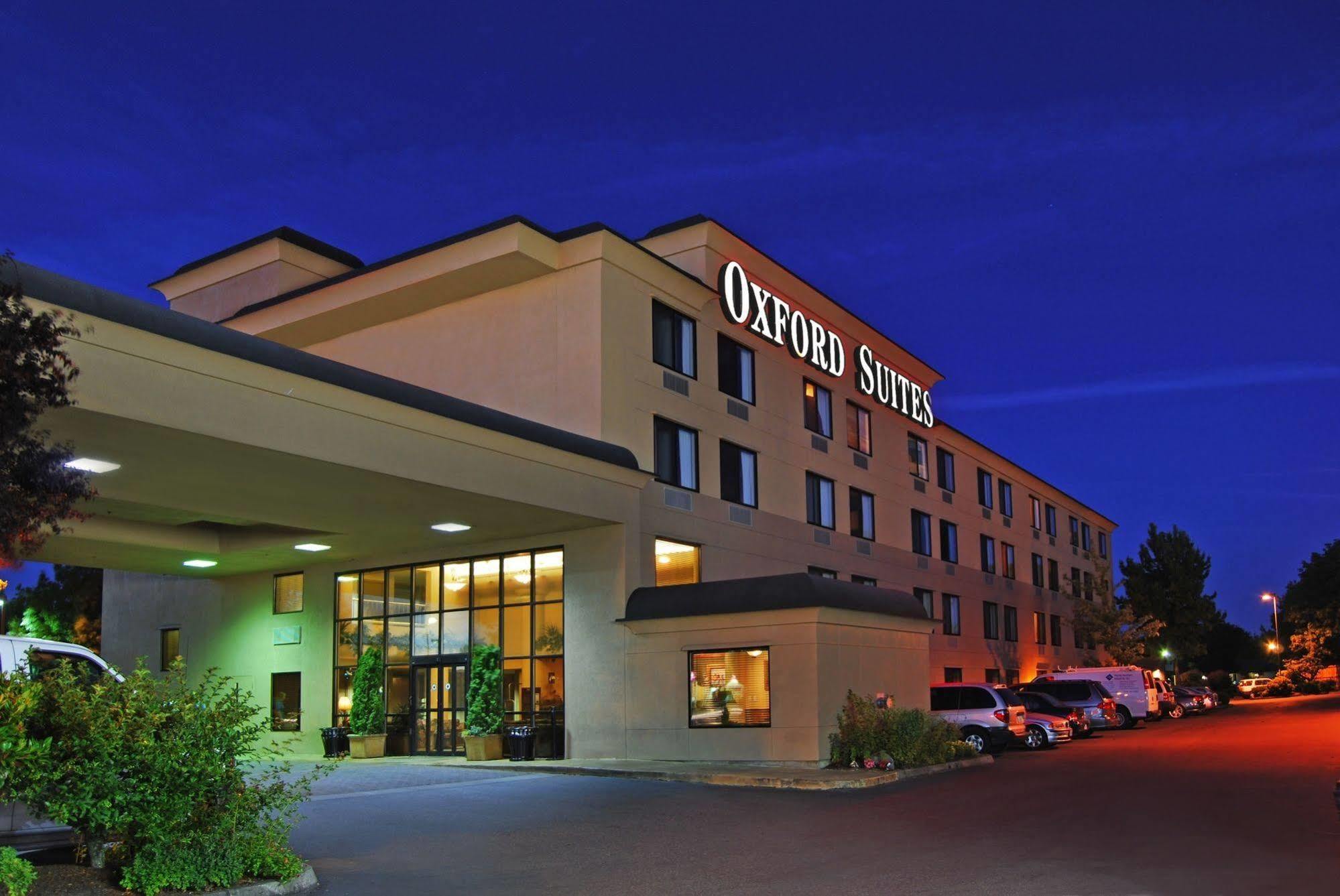 Oxford Suites Portland - Jantzen Beach Eksteriør billede