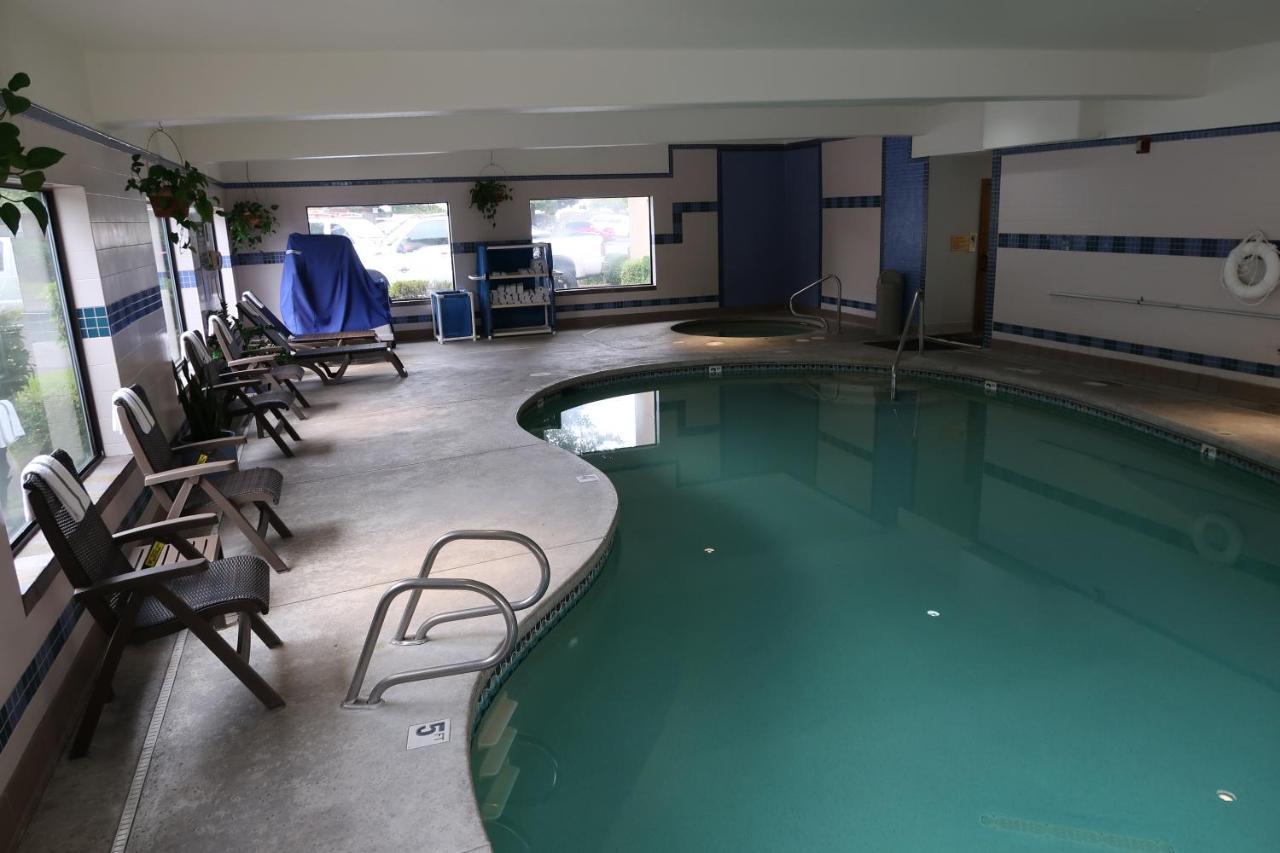 Oxford Suites Portland - Jantzen Beach Eksteriør billede